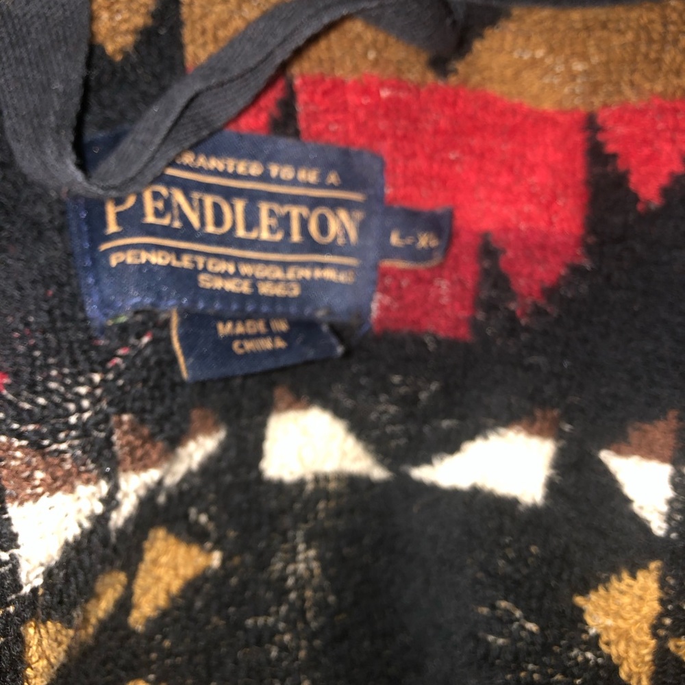 Pendleton iconic Aztec Pattern cotton Terry robe — Black, Brown, Red, Cream - Picture 5 of 5